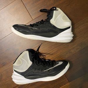 Nike Prime Huperdunk Basketball Shoes